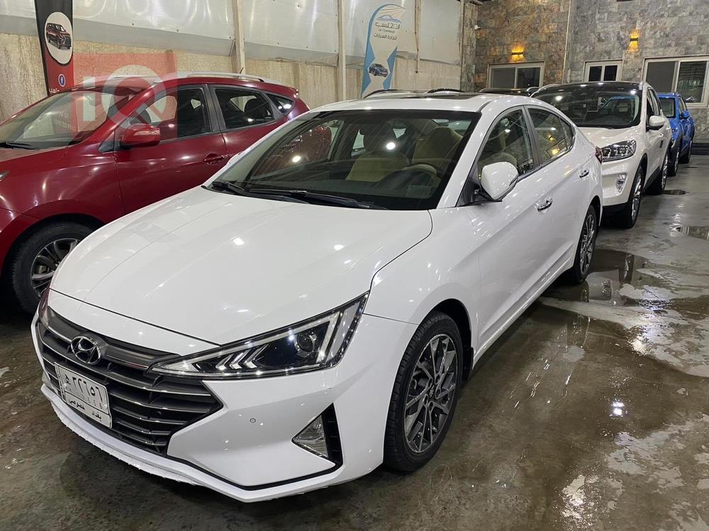 هیوندای ئەلەنترا